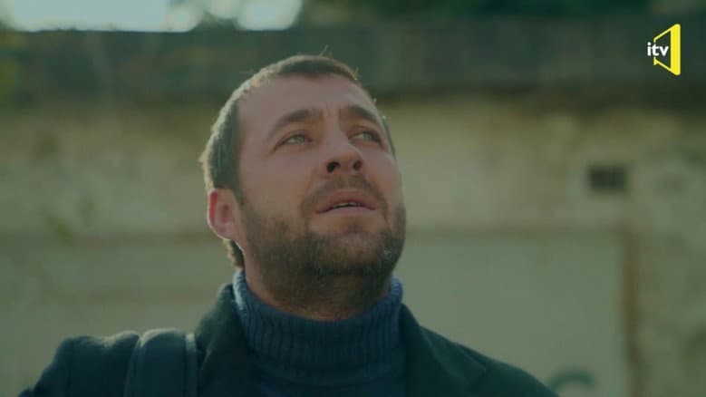 Dağıntılar altında